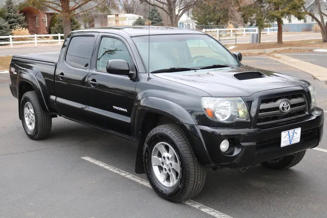 Looking to Buy a Toyota Tacoma  in Cars & Trucks in Mississauga / Peel Region