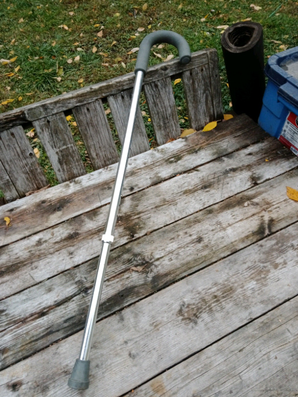 Adjustable Height Walking Cane, Short To Tall Adjustable, Light in Health & Special Needs in Oshawa / Durham Region