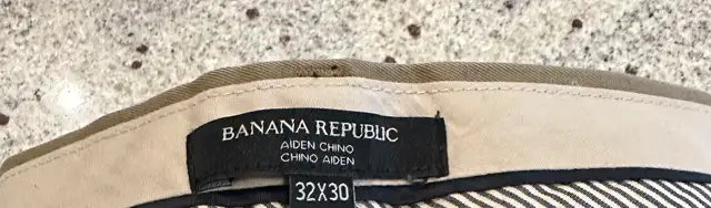 Banana Republic Aiden Chino Excellent Condition in Men's in City of Toronto - Image 3