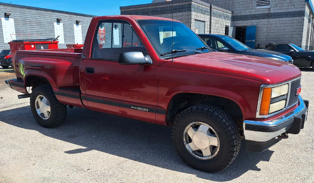 1990 GMC stepside 4x4  in Cars & Trucks in Cambridge