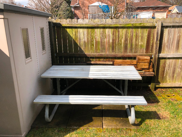 Aluminum Picnic Table in Patio & Garden Furniture in Cambridge - Image 3