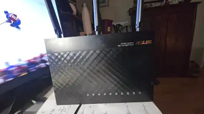 selling because I upgraded. this router will wifi you whole home -reset to factory defaults Amazon.c...