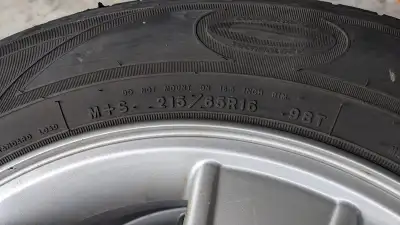 Kia Sportage (also fits Hyundai) 16” OEM Alloy Rims with All Season Goodyear Comfortred Touring (215...