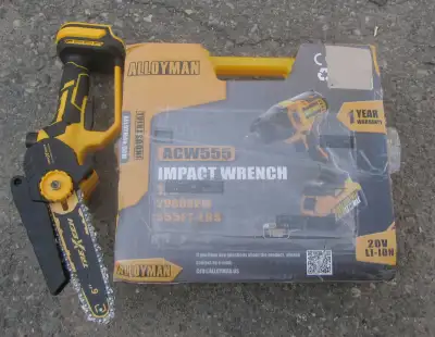 Brand new never used, cordless brushless 1/2 drive impact wrench rated for 555ft-lbs, with case, 4.0...