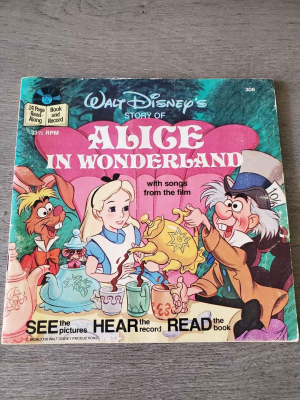 Vintage (1970s) Alice In Wonderland Read-along Book **No record in Children & Young Adult in Edmonton