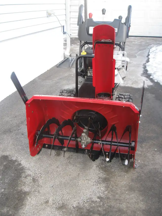 souffleuse craftsman 11.5 H.P. hydro -cylindre en acier 30 pouce in Snowblowers in Laval / North Shore - Image 6