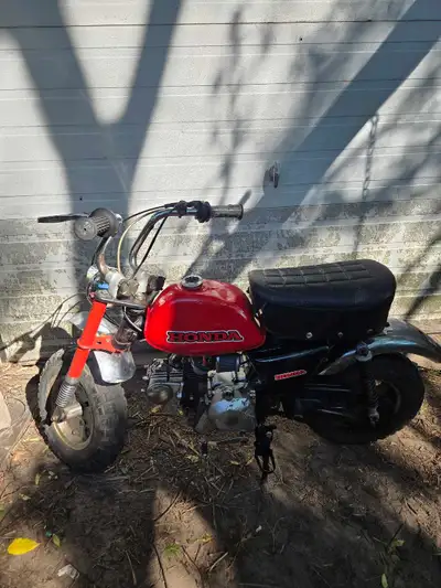 Hi I have a 1977 Honda Z50 for sale. It has a 110cc engine pretty much everything else is original.