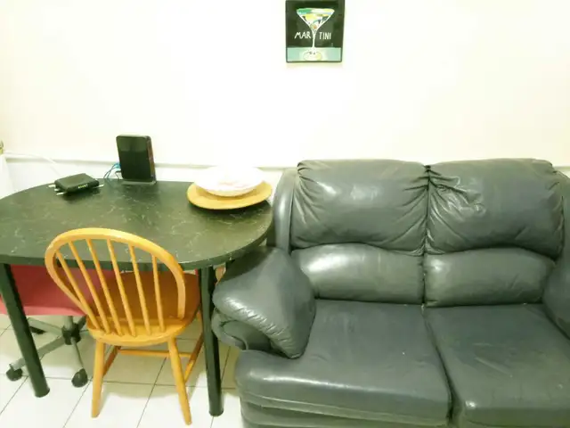 Downtown 1st floor quiet bright share w/only 1 steps to TTC mall in Room Rentals & Roommates in City of Toronto - Image 10