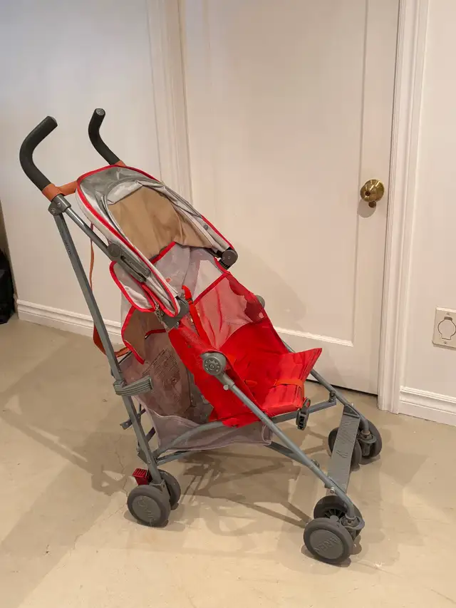 Poussette MacLaren , de type parapluie in Strollers, Carriers & Car Seats in City of Montréal - Image 3