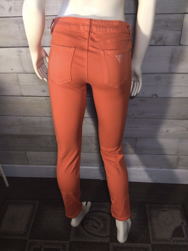 CLOSET SALE - orange Guess jeans - aa25 in Women's - Bottoms in Cambridge - Image 4
