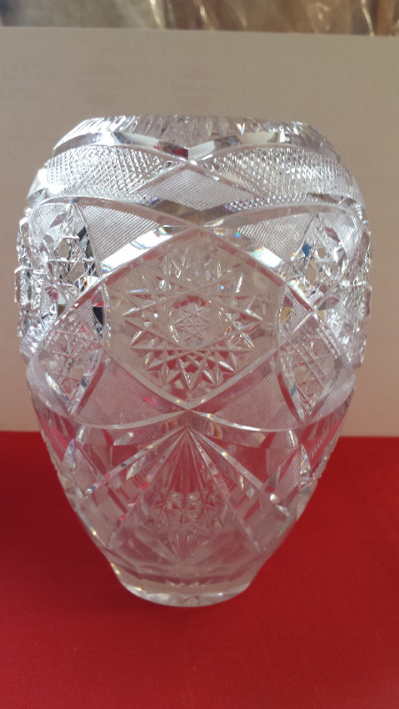 PINWHEEL CRYSTAL CANDY DISH & PINWHEEL CRYSTAL VASE in Home Décor & Accents in Mississauga / Peel Region - Image 2