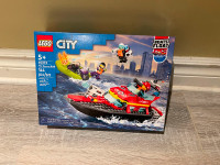 Lego CITY 60373 - Fire Rescue Boat - NEUF