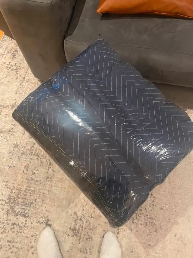 Driver with pickup truck63006659031169123