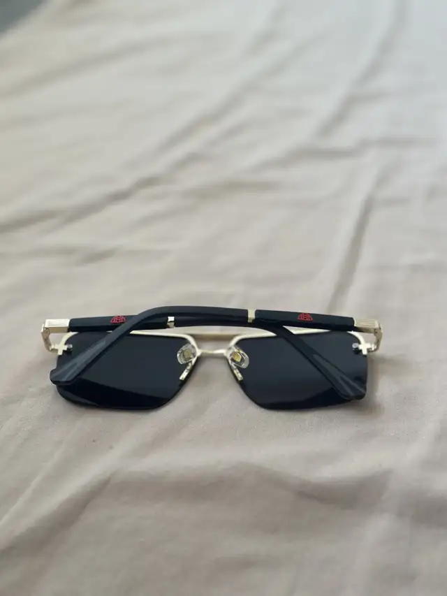 sunglasses for men in Men's in Oakville / Halton Region - Image 6