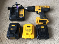 DeWalt Cordless Drill Kit