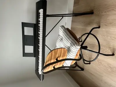 Piano portatif Yamaha NP-12, View more