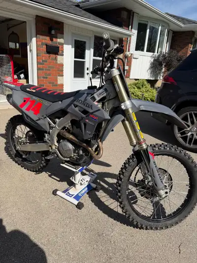 82 hours. Never rebuilt. Bike runs great. I also have some gear to sell (new and used). Brand new fa...