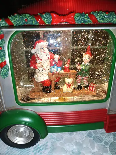 Campeur du Père Noël, View more