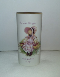 Vintage A MOTHER'S REMEMBRANCE Bud Vase Holly Hobbie 1980
