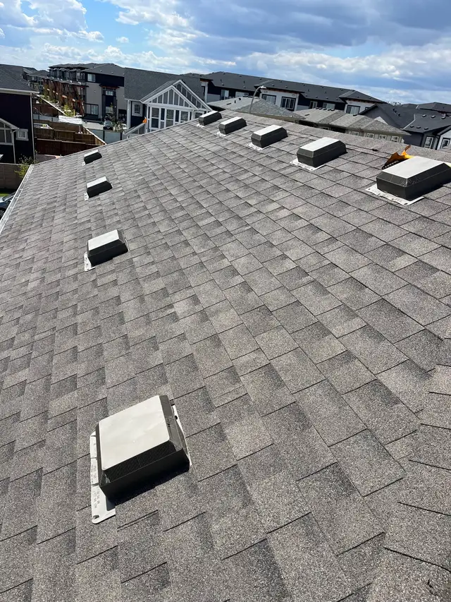 Calgary Roofing & Siding444242127299563521