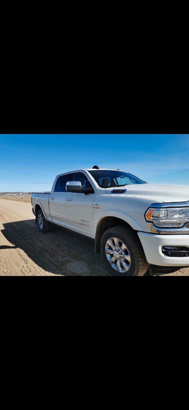 2021 ram 3500 in Cars & Trucks in Edmonton - Image 3