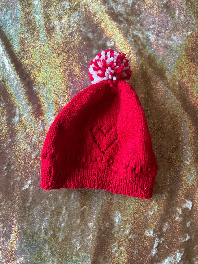 New Red Hand Knitted Hat - 2T in Clothing - 2T in Ottawa