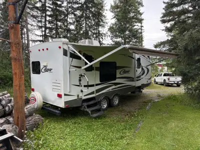 One owner, used mostly around town. Selling because we needed a trailer with bunks. Face lift in 202...