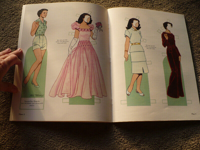 JACQUELINE KENNEDY ONASSIS-JOHN F.KENNEDY( 2 BOOKS PAPER DOLLS) dans Autre  à Longueuil/Rive Sud - Image 4