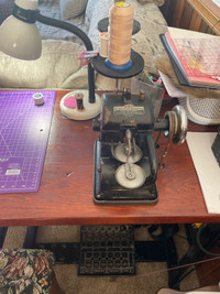 Fur sewing machine