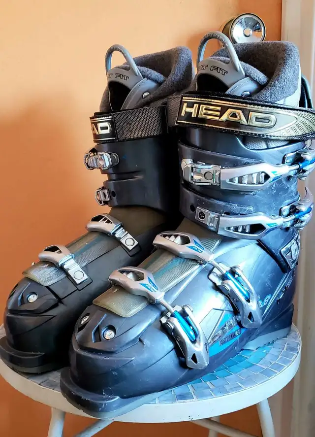 Bottes de skis alpin Head Edge 8.8  taille 26-26.5 USA 8-8.5 in Ski in City of Montréal - Image 2