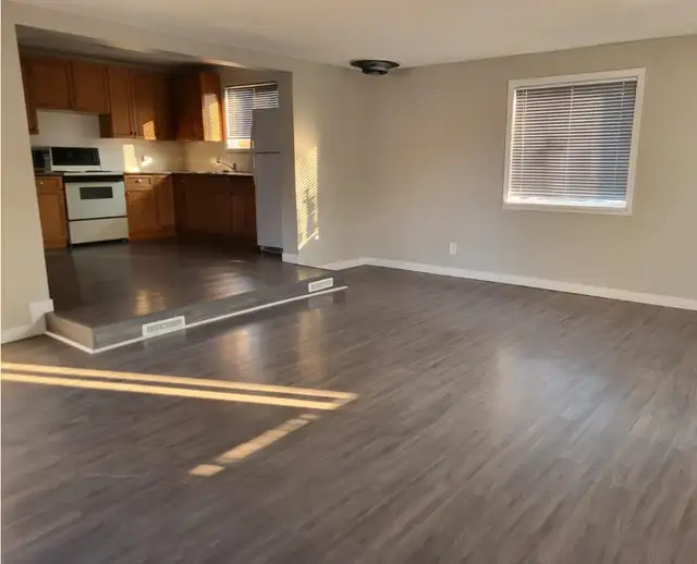 House for SALE 2BED 1BATH62864384079106121