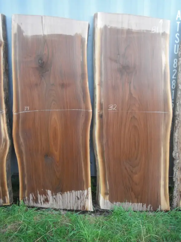 Live edge walnut slabs for table tops in Other in Ottawa - Image 7
