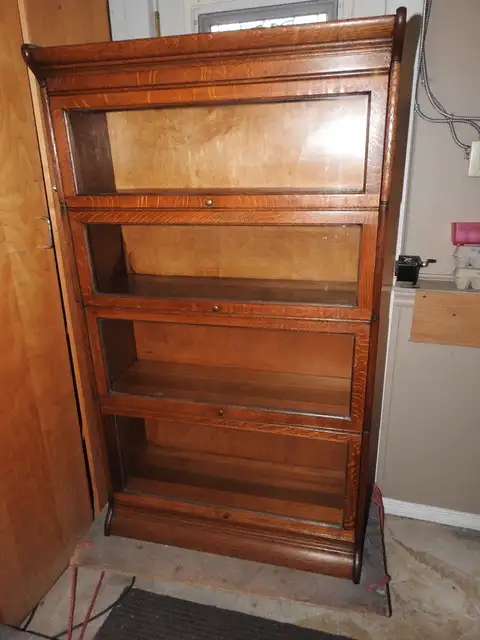 antique barrister bookcase 4 glass level high medium tiger oak in Bookcases & Shelving Units in Hamilton - Image 2