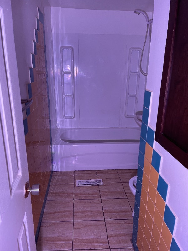 550 Small Student Room for rent. Queens University/ St Lawrence Room