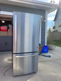 GE refrigerator 