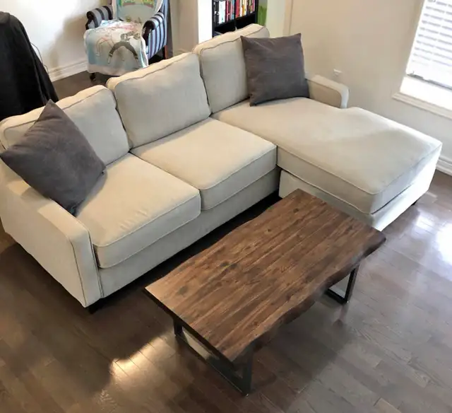 Quick Sell Sectional Sofa
