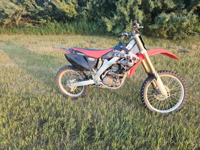 2008 CRF 250R in Dirt Bikes & Motocross in Brandon - Image 3