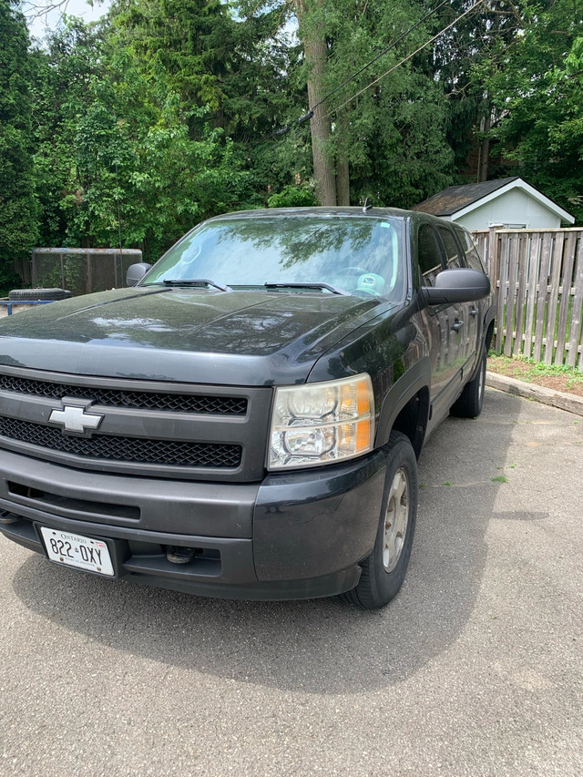 2010 Silverado 5.3 4x4 LT for Sale in Cars & Trucks in London