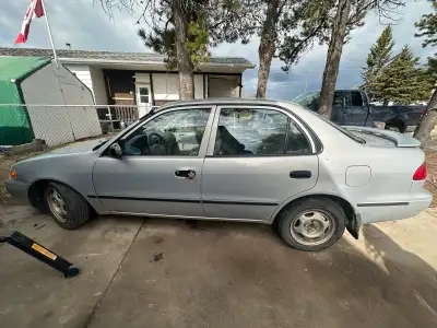 1999 Toyota Corolla VE FWD Starts! Drives! Safe to leave in! Great starter car or Main car! ________...