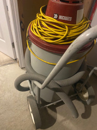 Wet and dry Vacuum 24 gallon 