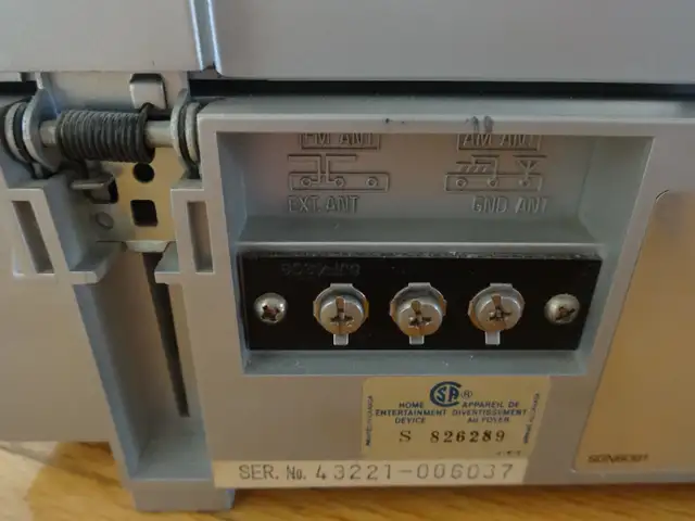 Panasonic SG-V300 Vintage(1983) Stereo Music System for sale in Stereo Systems & Home Theatre in Markham / York Region - Image 10
