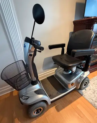Invacare Leo Mobility Sccoter $1,000 O.B.O. 2011 Leo 4B Model 4F24050 Very good condition. Non Pet H...