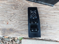 Window switch for a 2018 ford taurus.
