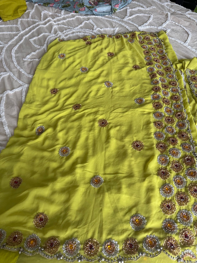 New Georgette Green Saree in Women's - Dresses & Skirts in Mississauga / Peel Region