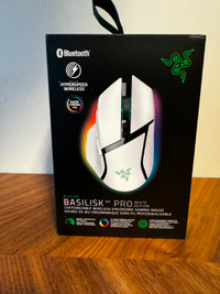 RAZER Basilisk V3 Pro White Edition Brand NEW sealed