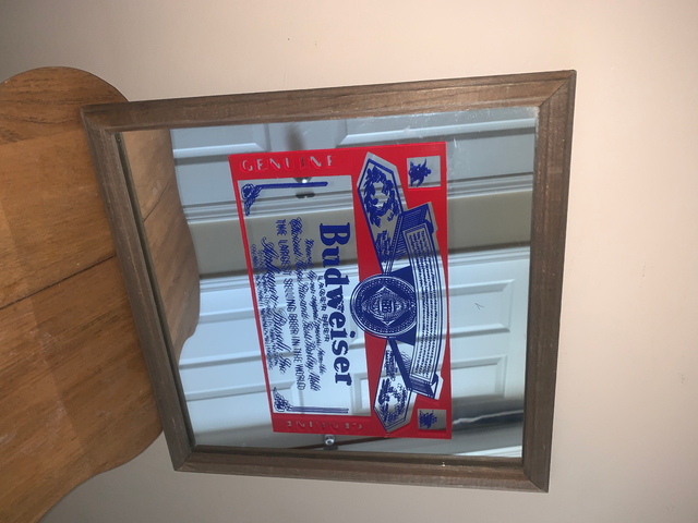 VINTAGE SMALL BUDWEISER BEER BAT MIRROR SIGN in Arts & Collectibles in Calgary - Image 4