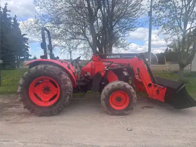 Kubota M7040 Loader Tractor 4x4 68HP 3700 hours Quick connect bucket Very clean Loader Asking $38,00...