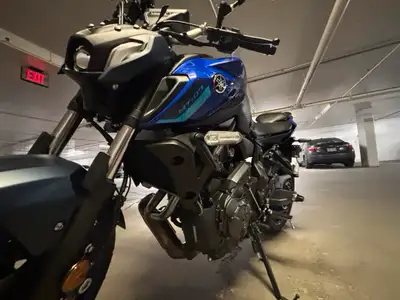2024 Yamaha mt07 4008kms will increase riding season will update on message Front and rear axle slid...