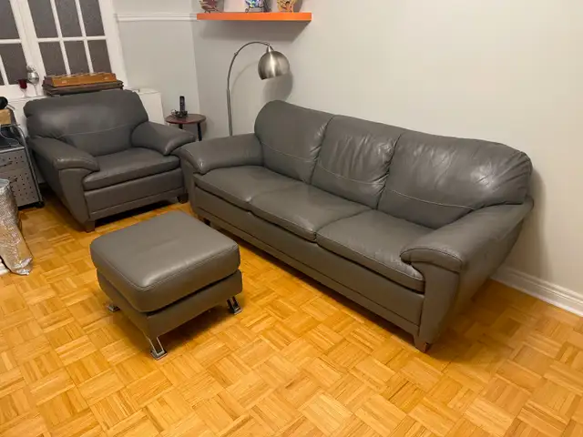 Leather Couch Set – 3 Pieces (Sofa, Armchair, Ottoman) in Couches & Futons in Markham / York Region - Image 2