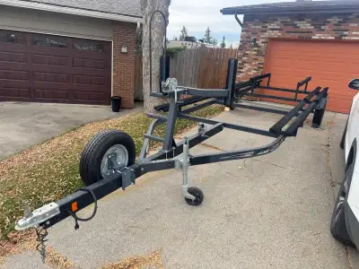 2016 Karavan Pontoon trailer. Barely used, everything works perfectly. Additional winch added for bo...